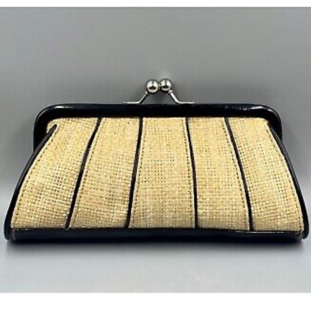 ELLEN TRACY BASKET WEAVE PATENT CLUTCH - LIKE NEW